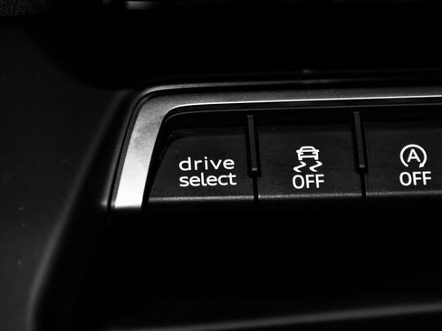 Used 2024 Audi A3 2.0T Premium image 29