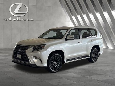 Certified 2023 Lexus GX 460 Premium w/ Accessory Package AWD/4WD image 3