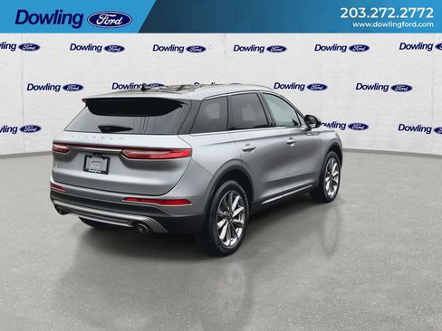 Used 2022 Lincoln Corsair AWD w/ Premium Package image 3