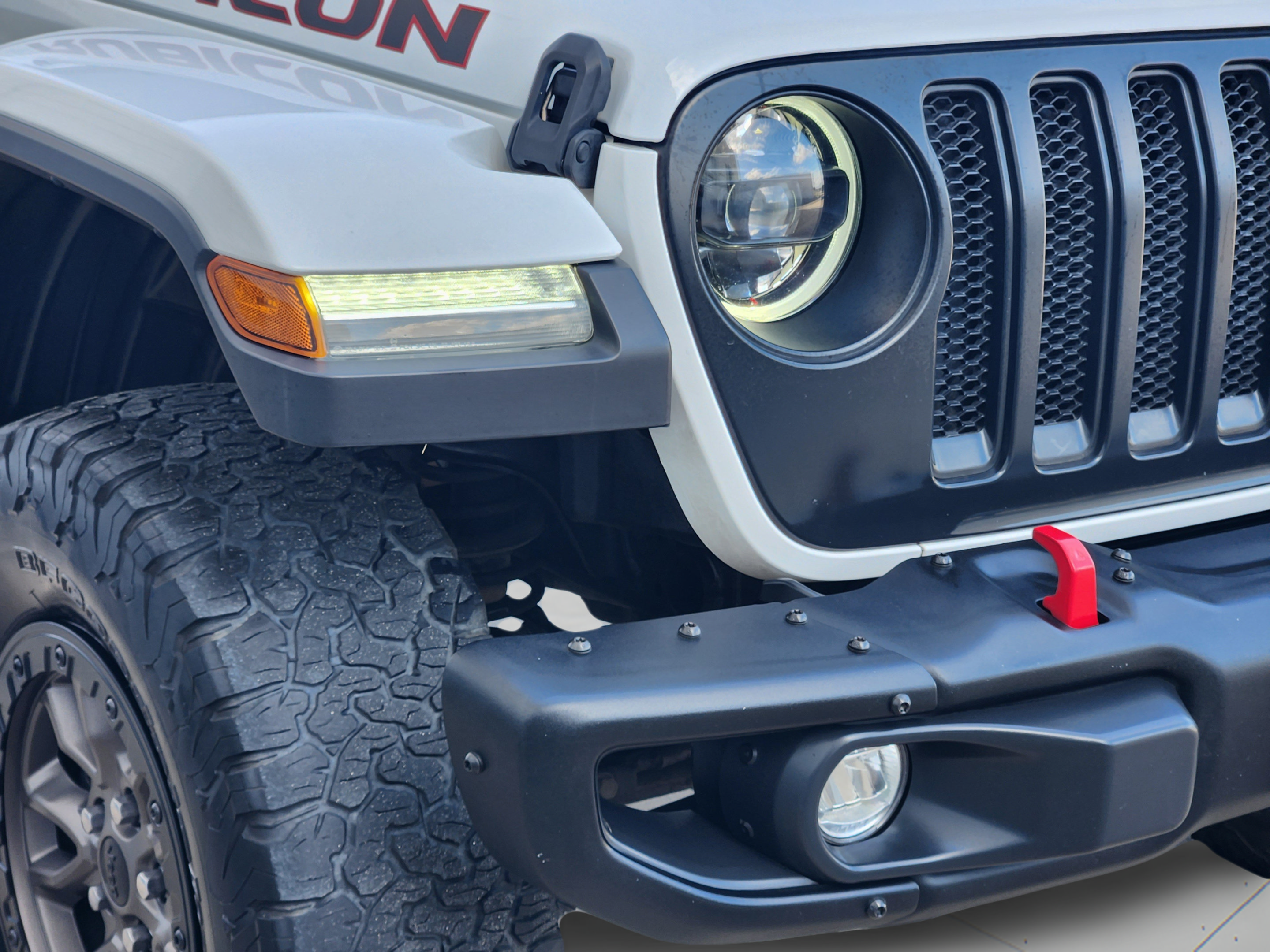 Used 2023 Jeep Wrangler Unlimited Rubicon AWD/4WD image 7