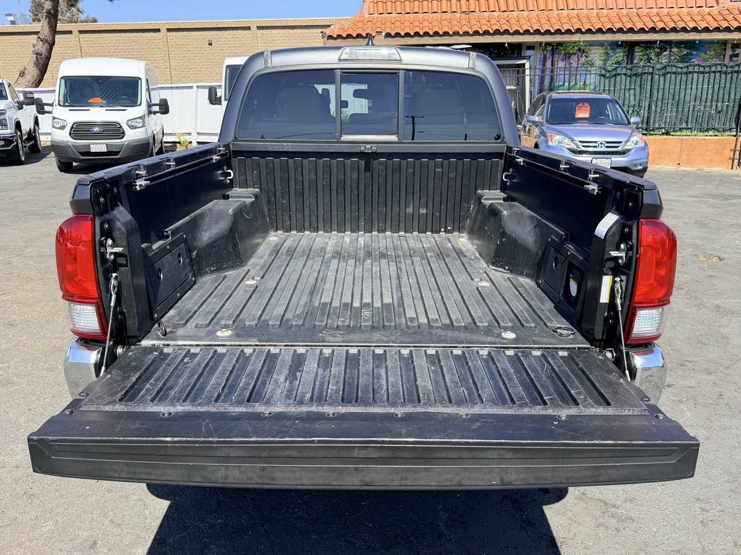 Used 2016 Toyota Tacoma TRD Off-Road w/ Towing Package RWD image 14