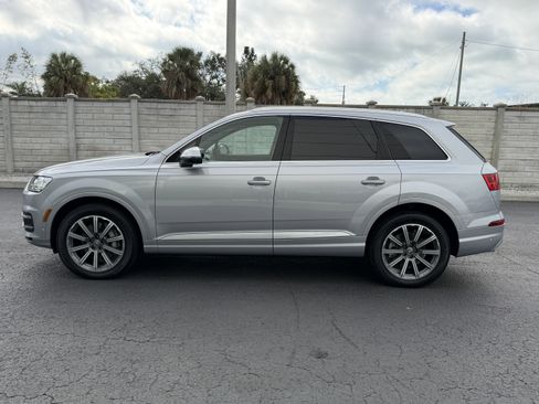 Used 2019 Audi Q7 3.0T Prestige w/ Prestige Package image 2