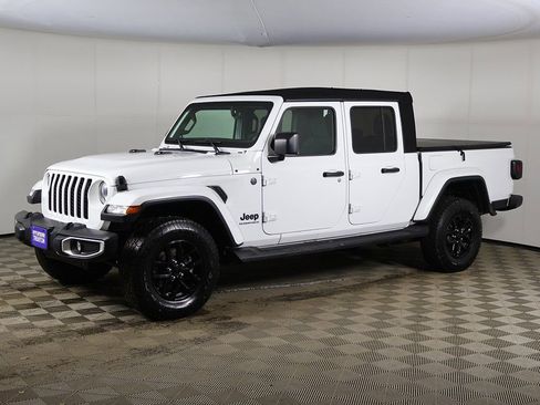 Used 2023 Jeep Gladiator Sport image 6
