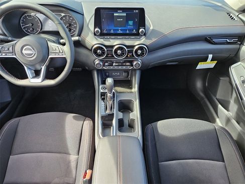New 2025 Nissan Sentra SR image 6