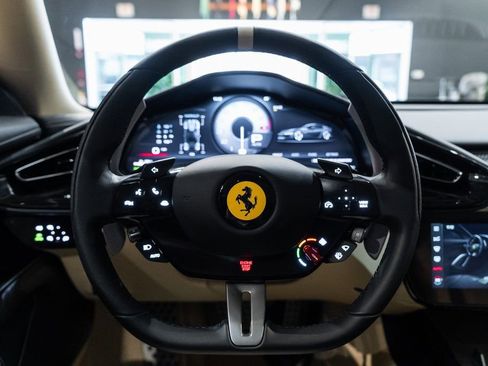 Certified 2025 Ferrari 12Cilindri RWD image 5