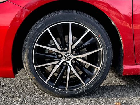 Used 2021 Toyota Camry SE image 7