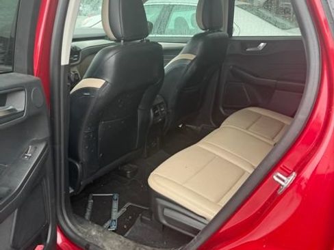 Used 2021 Ford Escape SEL w/ Technology Package AWD/4WD image 7