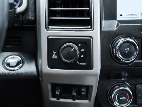 Used 2019 Ford F250 Lariat w/ Lariat Ultimate Package AWD/4WD image 48