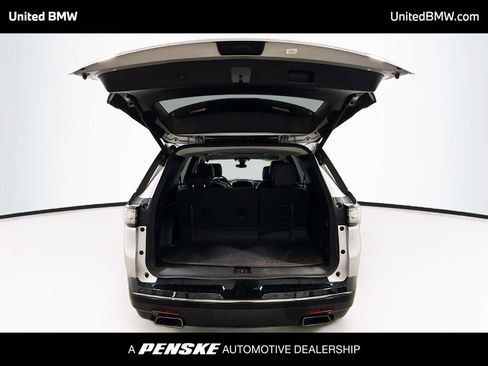 Used 2020 Chevrolet Traverse Premier w/ Redline Edition image 15