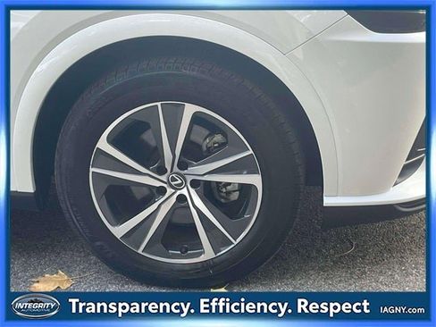 Used 2023 Lexus RX 350 Premium image 10