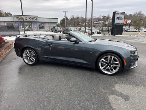 Used 2020 Chevrolet Camaro SS image 8