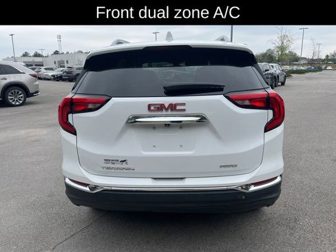 Used 2021 GMC Terrain SLT image 4