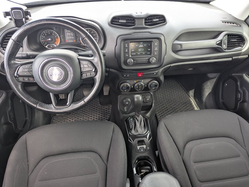 Used 2016 Jeep Renegade Latitude AWD/4WD image 27