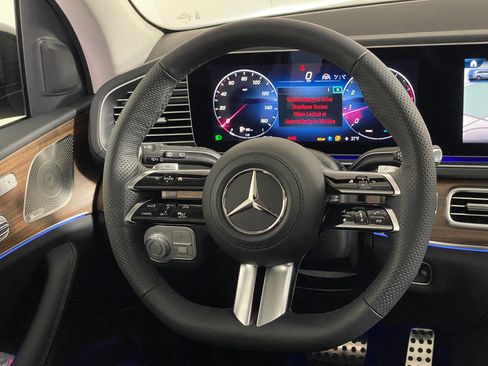 New 2026 Mercedes-Benz GLS 450 4MATIC image 16