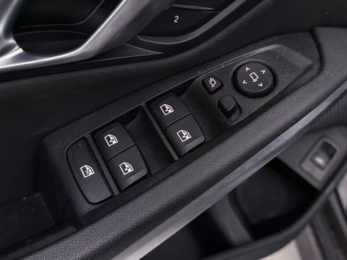 Used 2019 BMW 330i Sedan w/ Convenience Package image 18