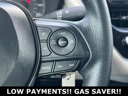 Used 2025 Toyota Corolla LE FWD image 20