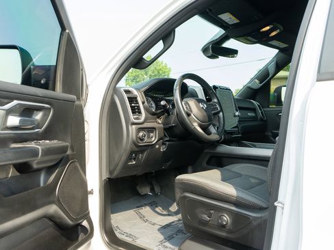 Used 2023 RAM 1500 Big Horn AWD/4WD image 13