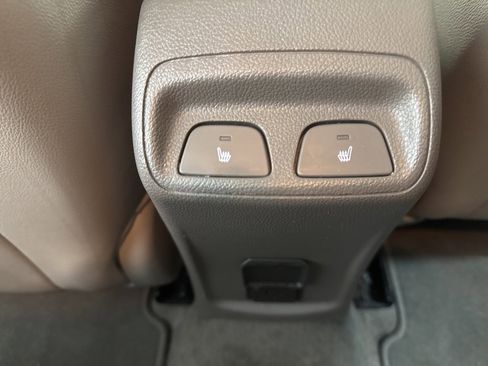 Used 2016 Chevrolet Cruze Premier image 34