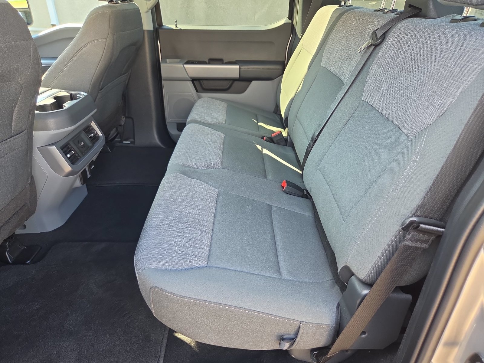 Used 2024 Ford F250 XLT w/ FX4 Off-Road Package AWD/4WD image 23