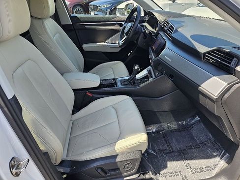 Used 2020 Audi Q3 2.0T Premium Plus w/ Premium Plus Package image 18