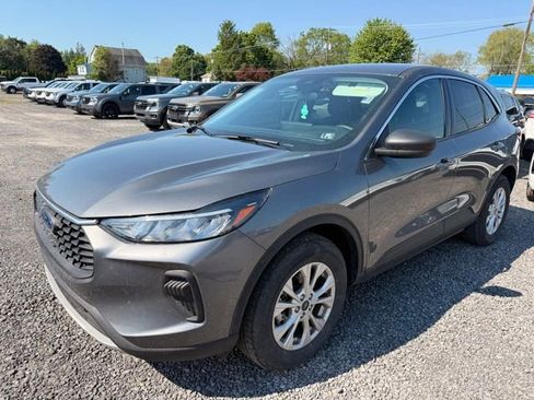 Used 2024 Ford Escape Active w/ Tech Pack #1 AWD/4WD image 2