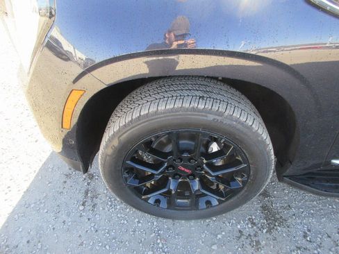 New 2026 GMC Yukon XL Elevation w/ Elevation Premium Package image 11