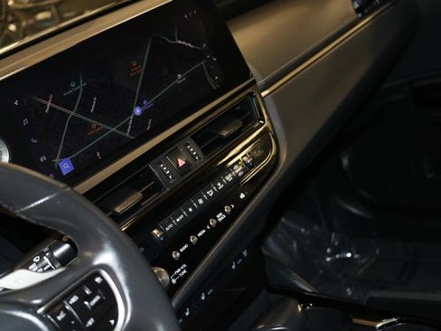 Used 2023 Lexus ES 350 w/ Premium Package image 43