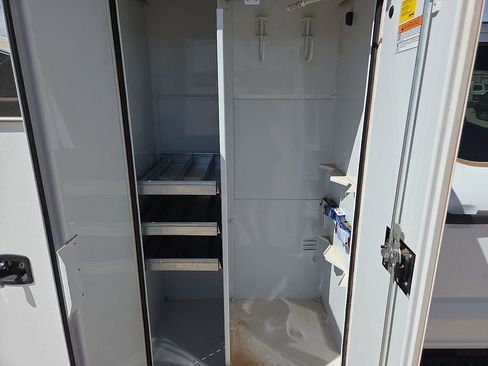 New 2024 Ford F550 4x4 Crew Cab Super Duty image 16