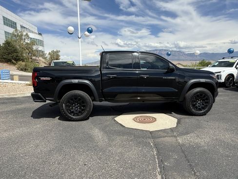 Used 2023 Chevrolet Colorado Trail Boss w/ Advanced Trailering Package AWD/4WD image 4