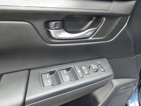 Used 2025 Honda CR-V EX image 13