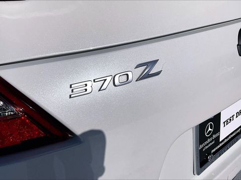 Used 2020 Nissan 370Z Coupe image 24
