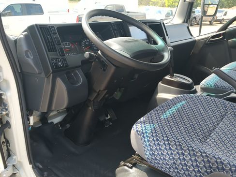 Used 2024 Chevrolet Low Cab Forward RWD image 13