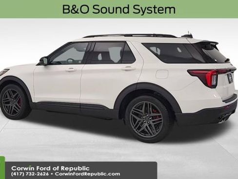 Certified 2025 Ford Explorer ST w/ Sun And Sound Package image 6