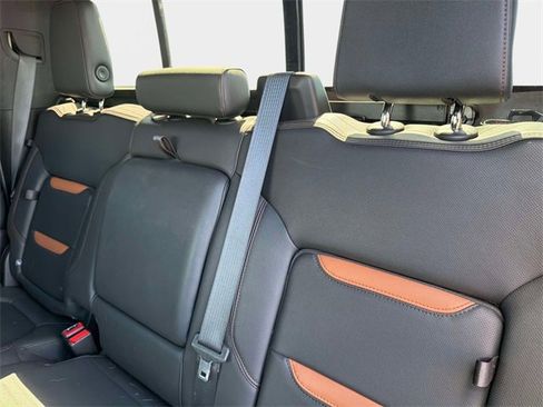 Used 2022 GMC Sierra 1500 AT4 w/ AT4 Premium Package image 43