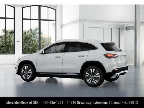 Used 2025 Mercedes-Benz GLA 250 image 31