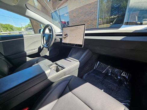 Used 2025 Tesla Model 3 Long Range RWD image 56