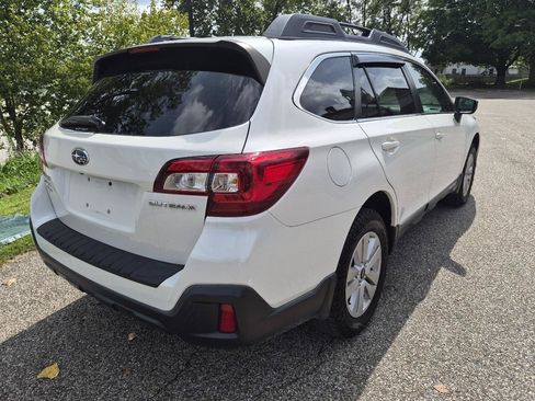 Used 2019 Subaru Outback 2.5i AWD/4WD image 5