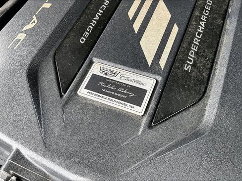 Used 2025 Cadillac Escalade V AWD/4WD image 35
