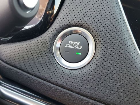 New 2025 Cadillac XT5 Premium Luxury w/ LPO, Floor Liner Package image 17