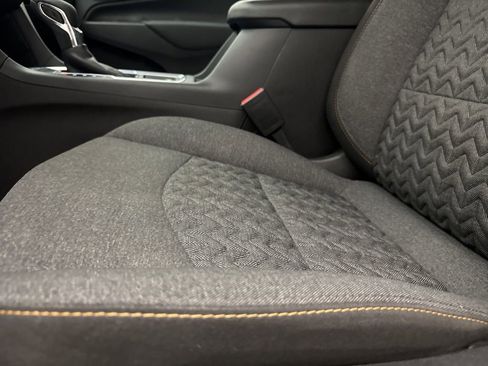 Used 2024 Chevrolet Equinox LT image 28