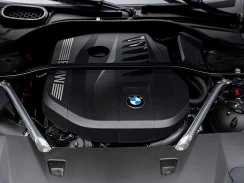 Used 2023 BMW 740i RWD image 73