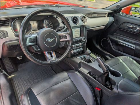 Used 2016 Ford Mustang GT Premium w/ Equipment Group 401A RWD image 8