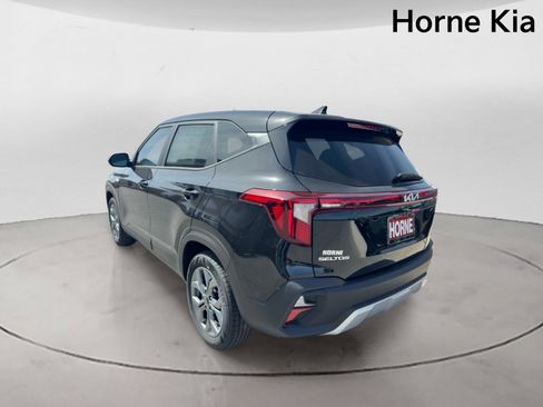 New 2026 Kia Seltos LX FWD image 6