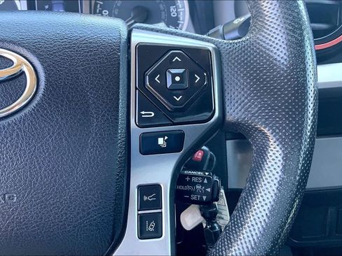 Used 2021 Toyota Tacoma SR5 RWD image 25