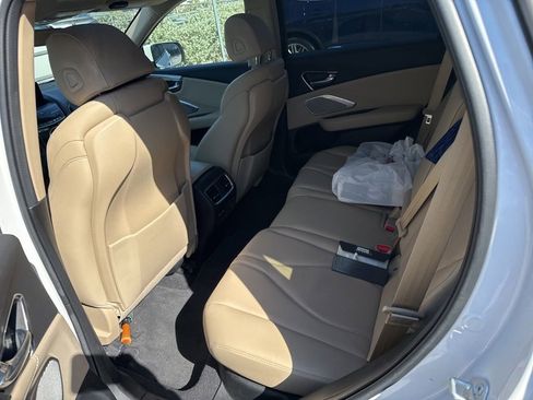 Used 2023 Acura RDX w/ Technology Package image 4