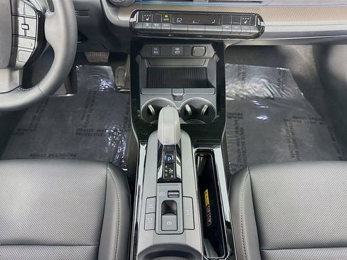 Used 2025 Toyota Prius XLE image 41