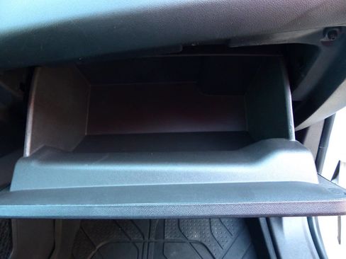 Used 2019 Chevrolet Equinox LT image 48