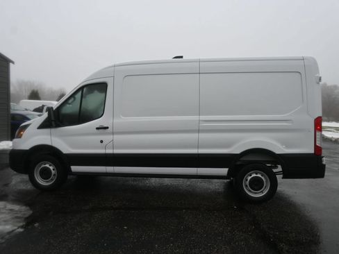 New 2026 Ford Transit 250 148 Medium Roof w/ Load Area Protection Package RWD image 10