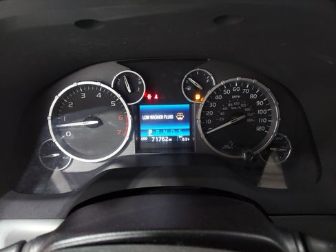 Used 2016 Toyota Tundra Platinum image 8