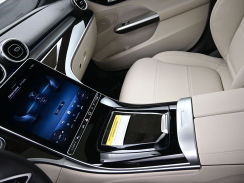 New 2025 Mercedes-Benz C 300 4MATIC Sedan image 15